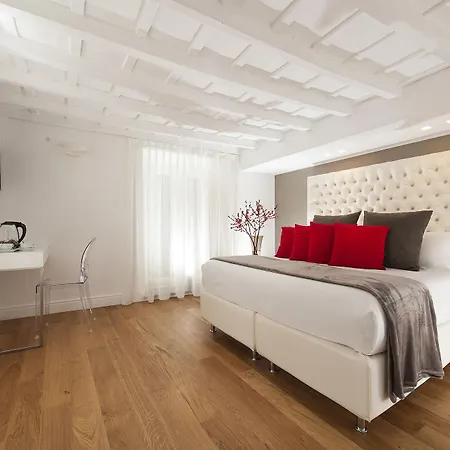Navona Otel 3*