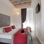 Navona 3*