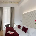 Navona מלון 3*
